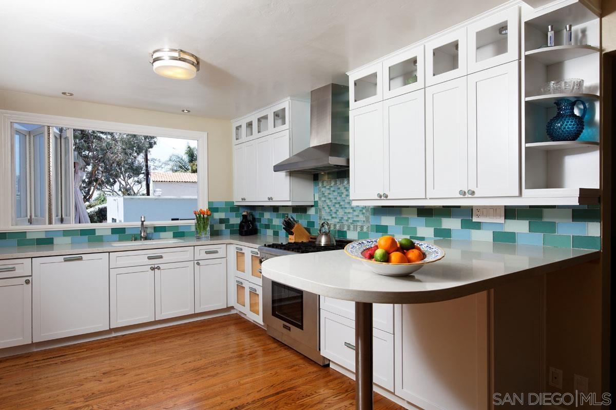 Foto principal - 5556 Waverly Ave