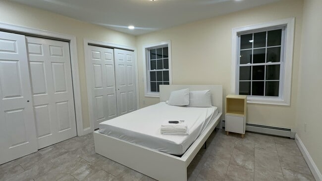 Photo - 183 Jewett St Townhome