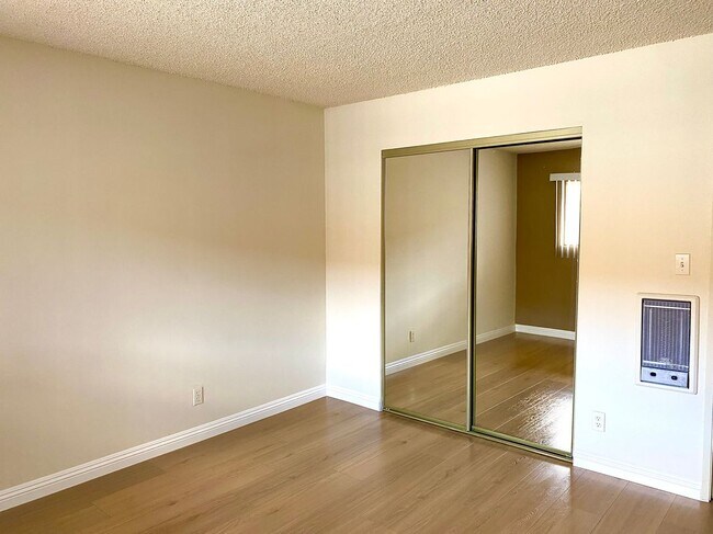Foto del edificio - 5444 Sepulveda Blvd