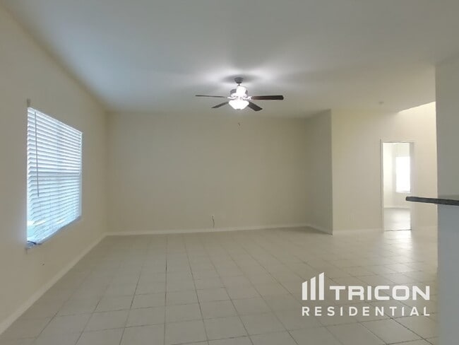 Building Photo - 640 Totem Trail Dr
