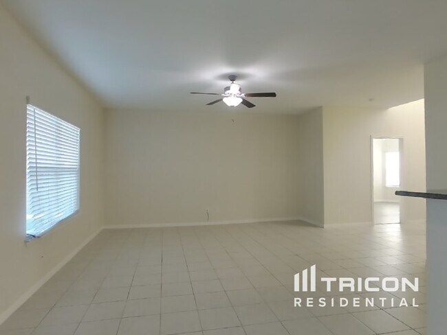 Foto del edificio - 640 Totem Trail Dr