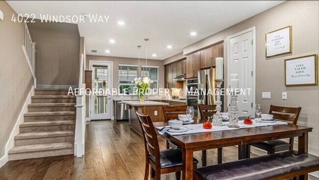 Photo - 4022 Windsor Wy Townhome