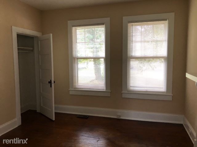 Building Photo - 3 br, 1 bath House - 1500 Upland Dr