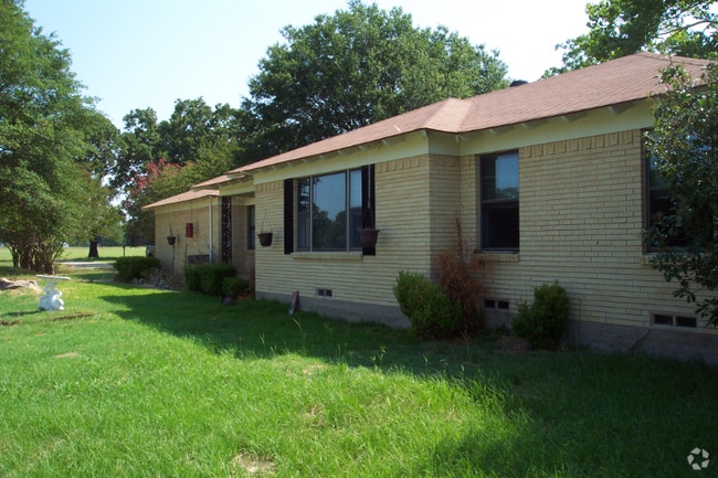 Building Photo - 6921 Co Rd 109B