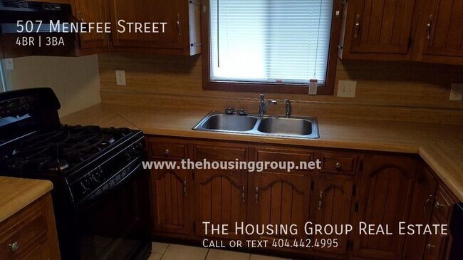 Building Photo - Southern Town Charm!! 4 Bedroom Ready NOW!!
