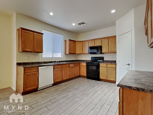 Building Photo - 3745 W Medlock Dr