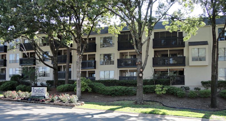 Foto principal - 1400 N Pierce St