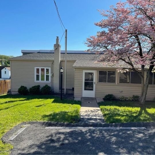 1813 Pine Hollow Rd, Mc Kees Rocks, PA 15136 House Rental in Mc Kees Rocks, PA