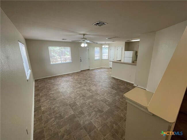 Foto del edificio - 933 Sagewood Trail