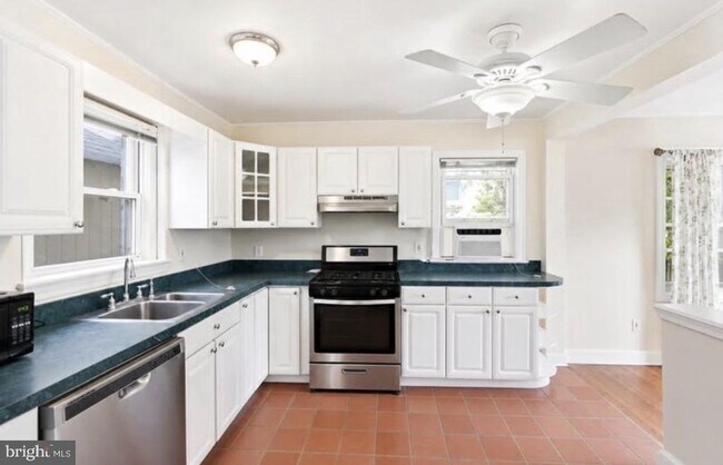 Foto del edificio - 10626 S Dunmoor Dr