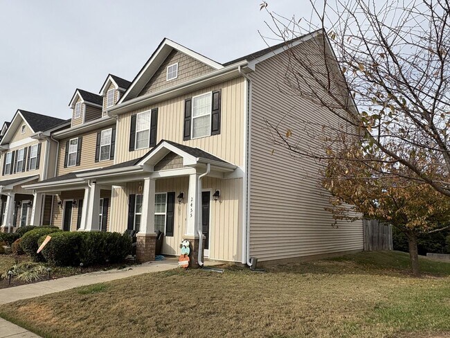 Foto del edificio - Upscale Townhome Near I-24
