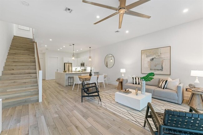 Foto del edificio - 1121 SW 2nd Ct