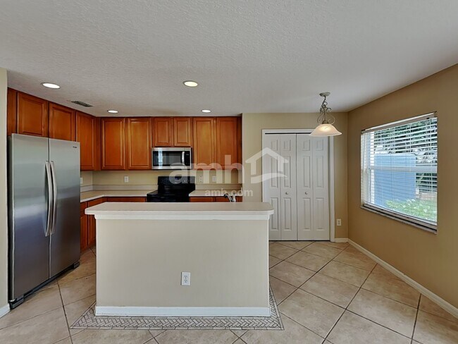 Foto del edificio - 13133 Lexington Summit Street