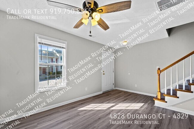 Building Photo - Renovated townhome close to downtown, CFV,...