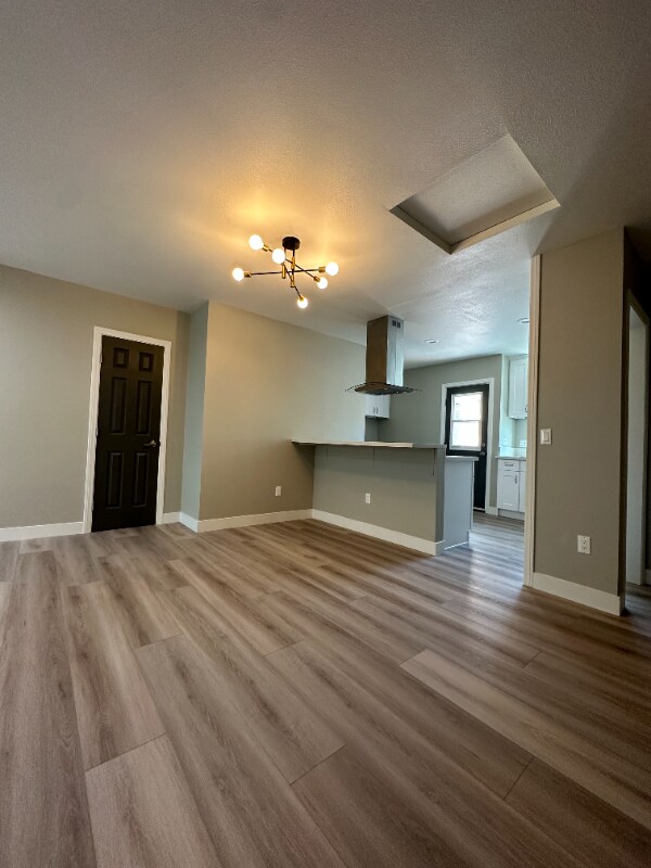Primary Photo - 5518 Via Corona St