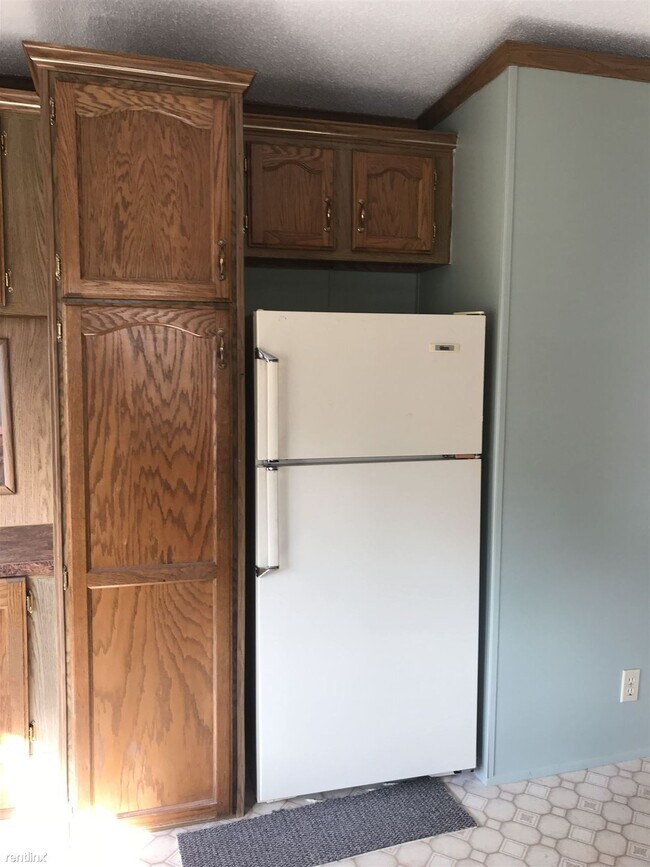 Building Photo - 2 br, 1 bath House - 6171 Vanwert Rd
