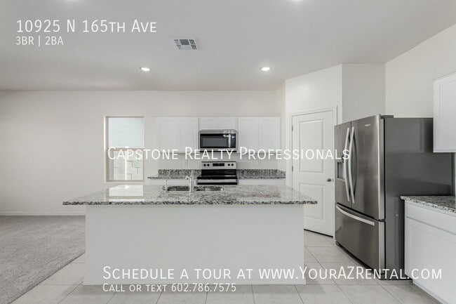 Building Photo - 10925 N 165th Ave