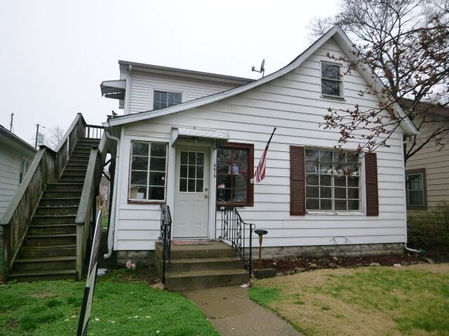 Building Photo - 2615 S Center St