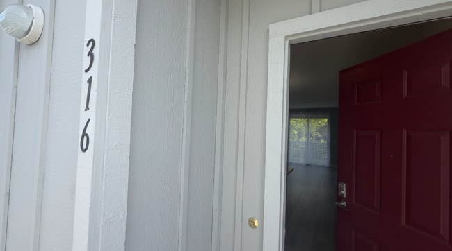 3 Bed 2 Bath Available in Sunnyvale, CA! - 3 Bed 2 Bath Available in Sunnyvale, CA! House