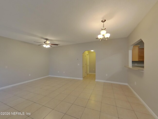 Foto del edificio - 5555 Village Pond Cir