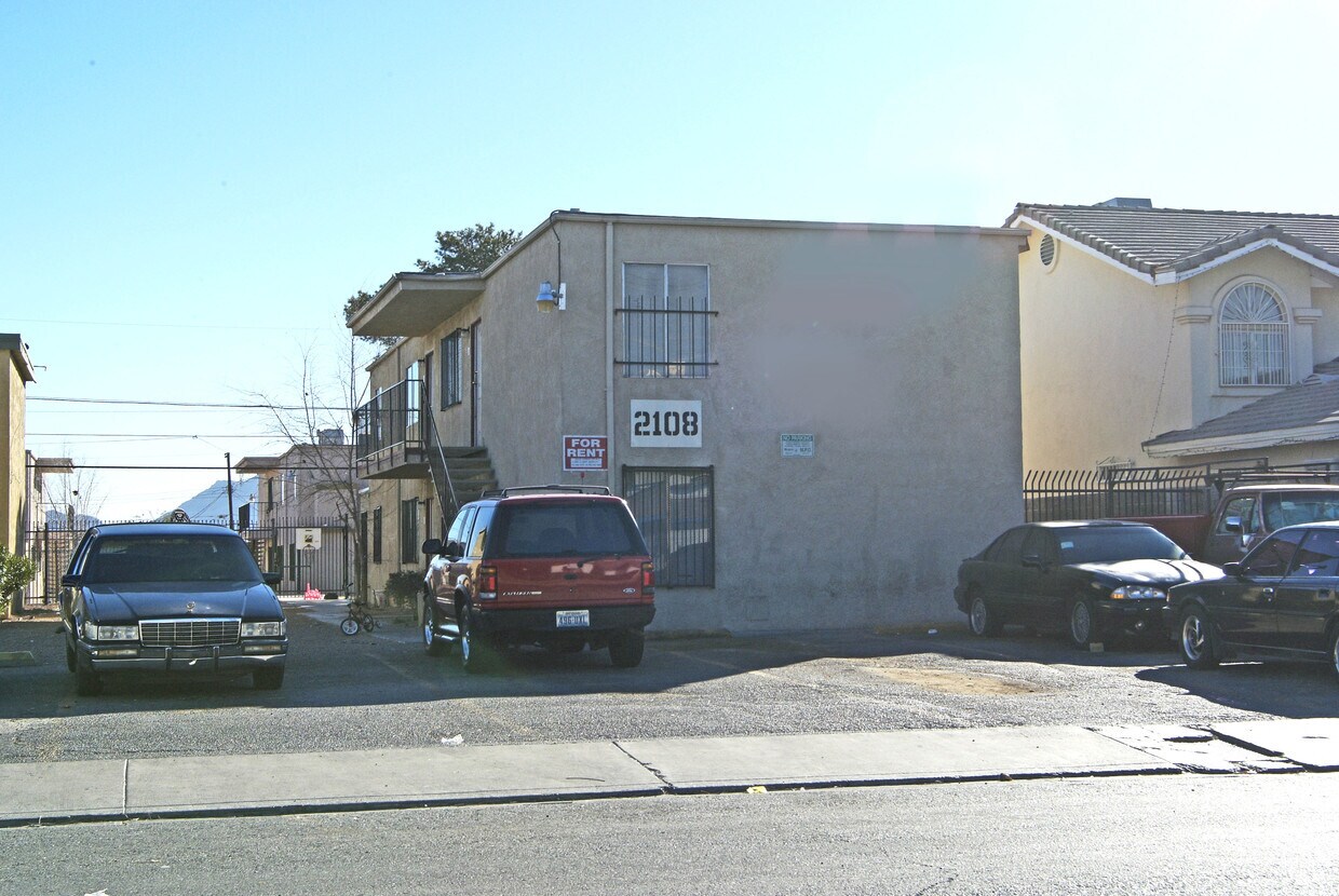 Building Photo - Arrowhead Acres