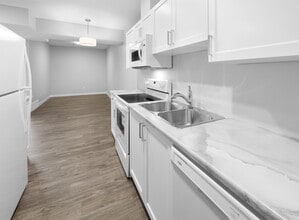 Building Photo - 1362 Erker Cres NW