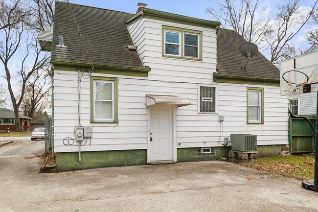 Building Photo - 3256 186th St