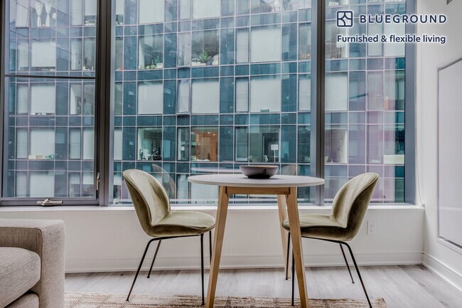 Building Photo - 949 1st St SE