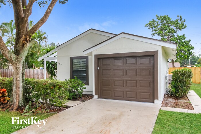 Foto principal - 4559 Appaloosa St