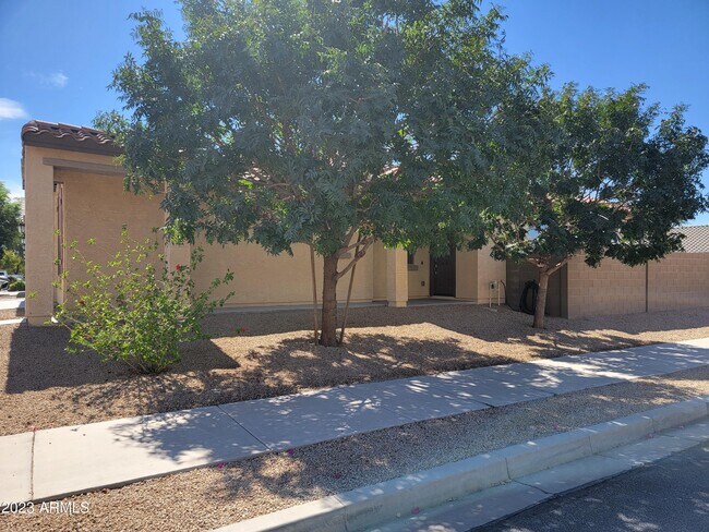 Building Photo - 1238 N 168th Dr