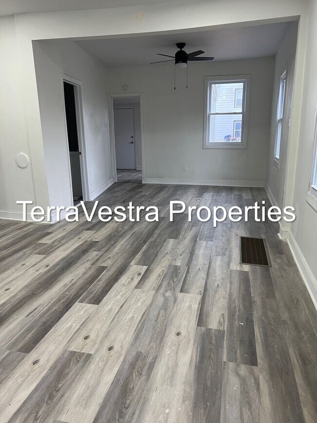 Foto del edificio - 601 E Mulberry St