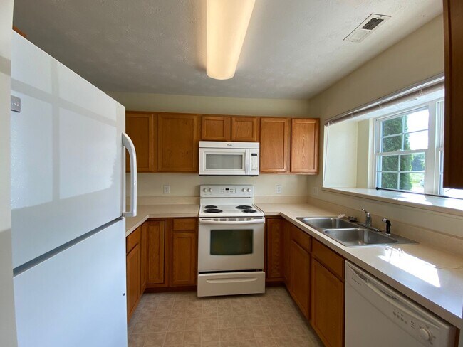 Foto del edificio - Renovated Home with Open Floor Plan, NEW L...