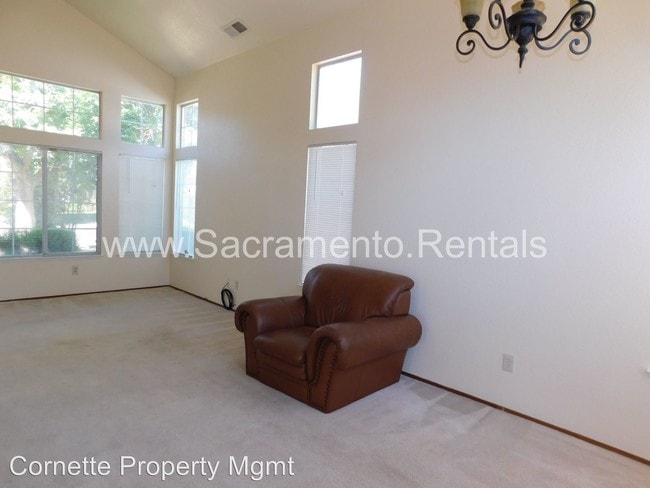 Foto del edificio - 3 br, 2.5 bath House - 9123 Old Creek Drive