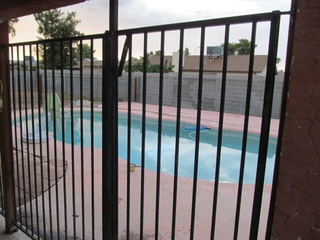 Building Photo - $1995 / 3br - 1600ft2 - OPEN-Saturday 6-14...