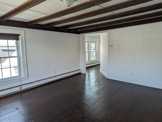 Building Photo - 77 Pleasant St