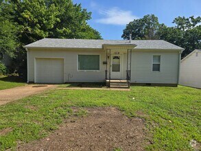 Building Photo - 1218 E Carol Dr