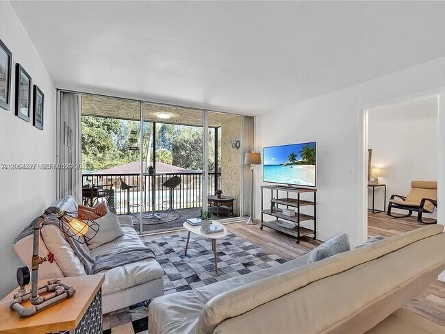 Foto del edificio - 5090 SW 64th Ave