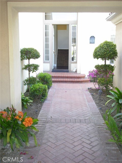 Foto del edificio - 12655 Stanton Ave