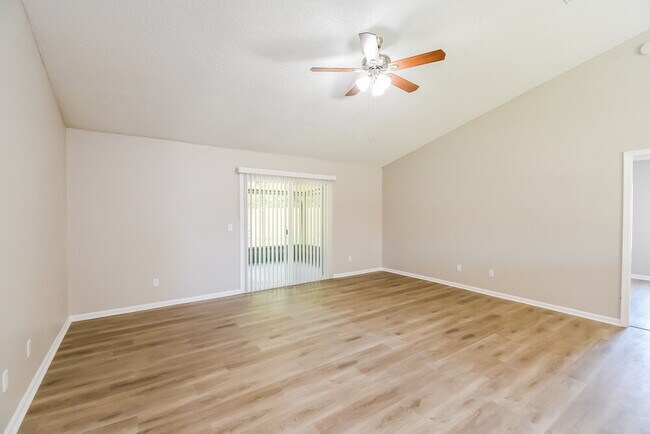 Foto del edificio - 1338 Pawnee St