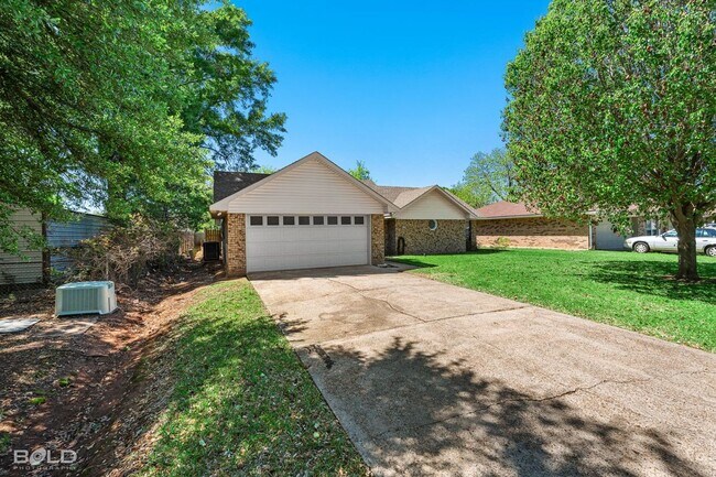 Foto del edificio - 2542 Spruce Dr