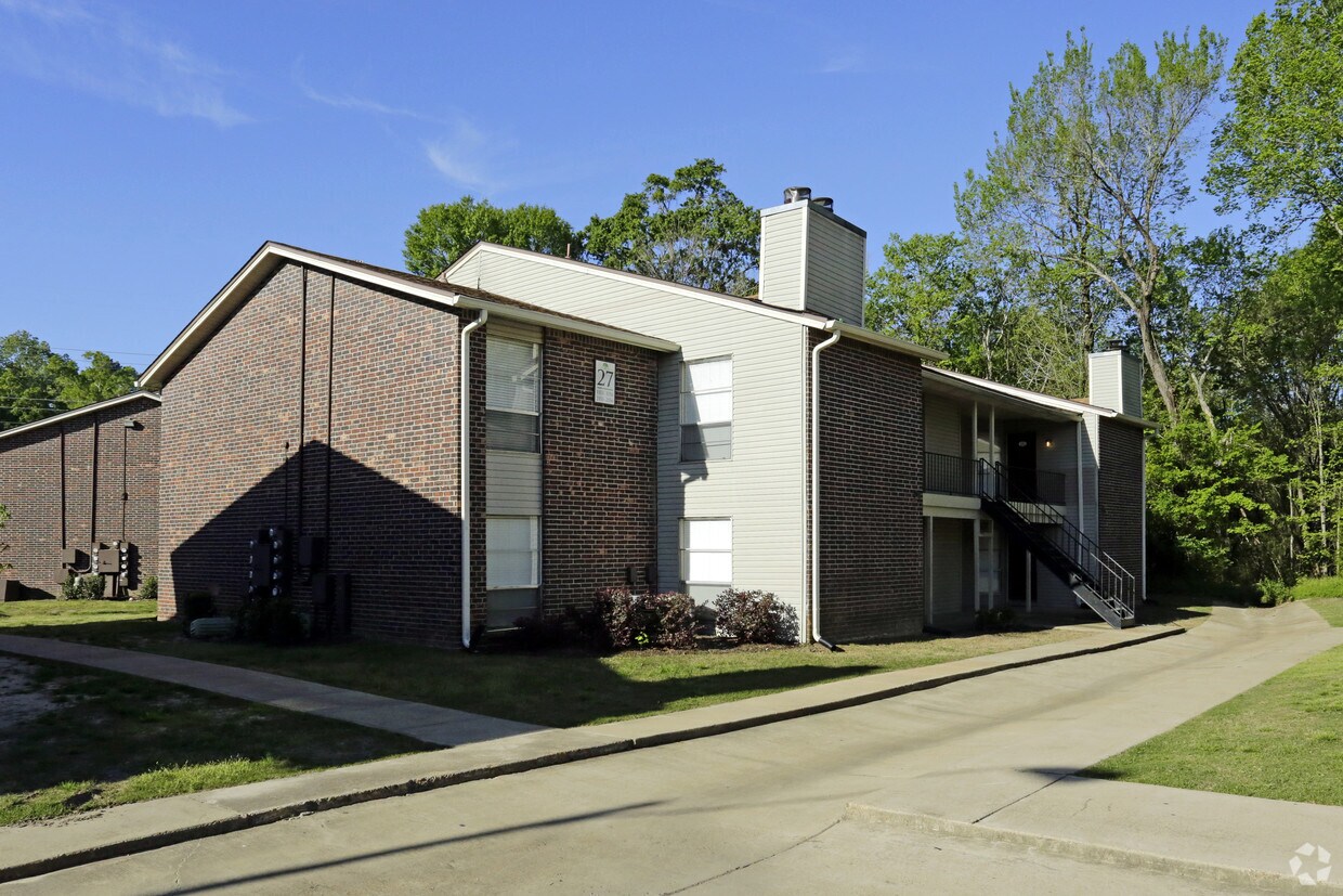 Aspen Apartments Rentals in Ridgeland at 6675 Old Canton Rd Ridgeland, MS