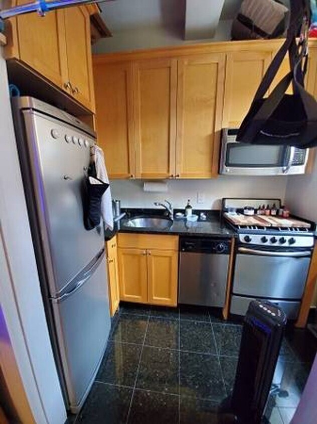 Building Photo - SECOND AVENUE