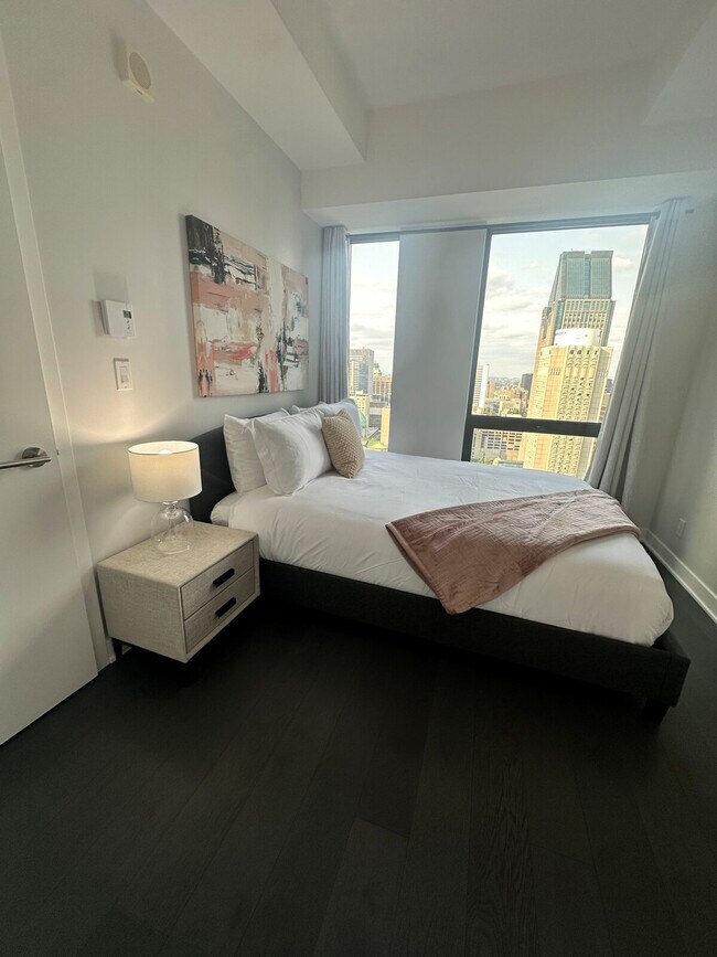 Photo du bâtiment - 1070 Drummond St