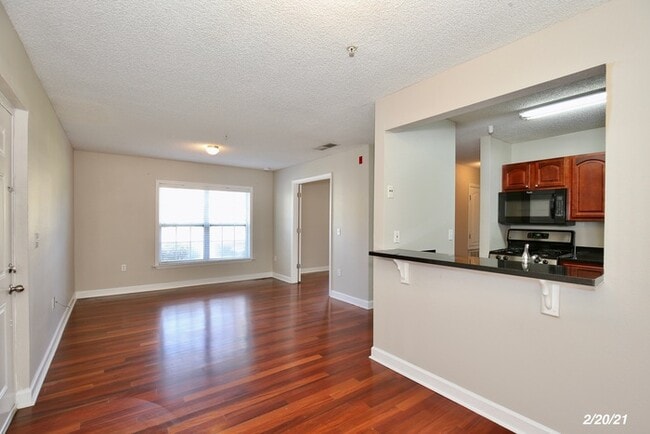 Building Photo - 2071 Dixie Belle Dr