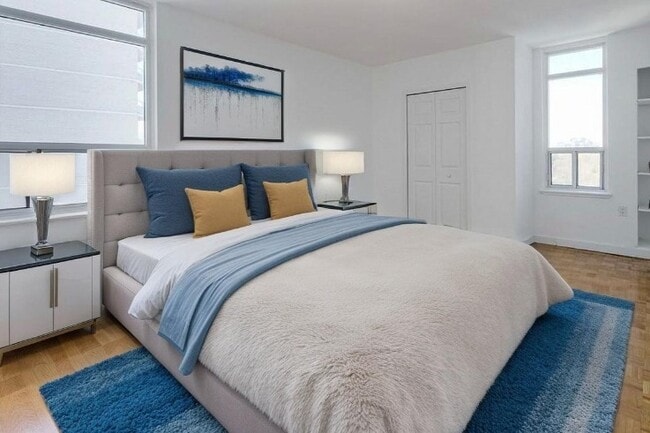 Building Photo - Canyon Apartments