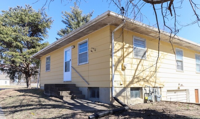 Building Photo - 306 MO-124