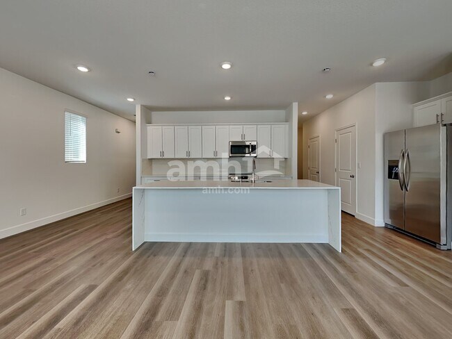 Building Photo - 6423 Rush Avenue