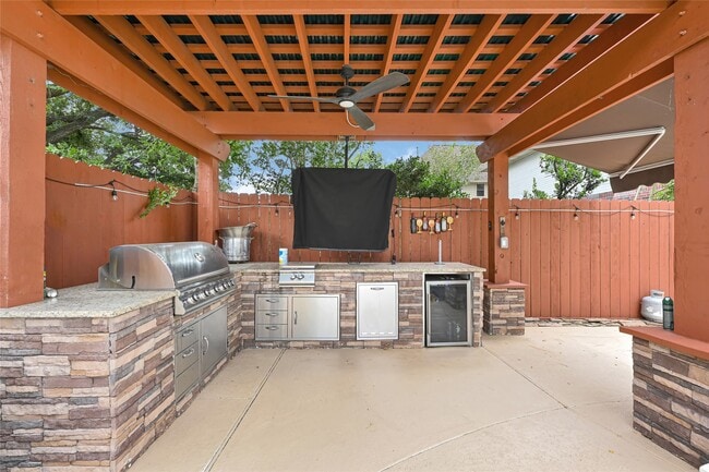 Building Photo - 8026 Willancy Ln