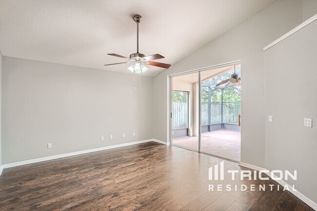 Foto del edificio - 7025 Colony Pointe Dr