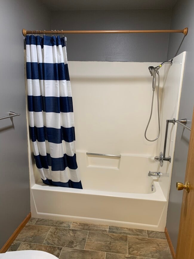 Foto del edificio - Iowa Ave